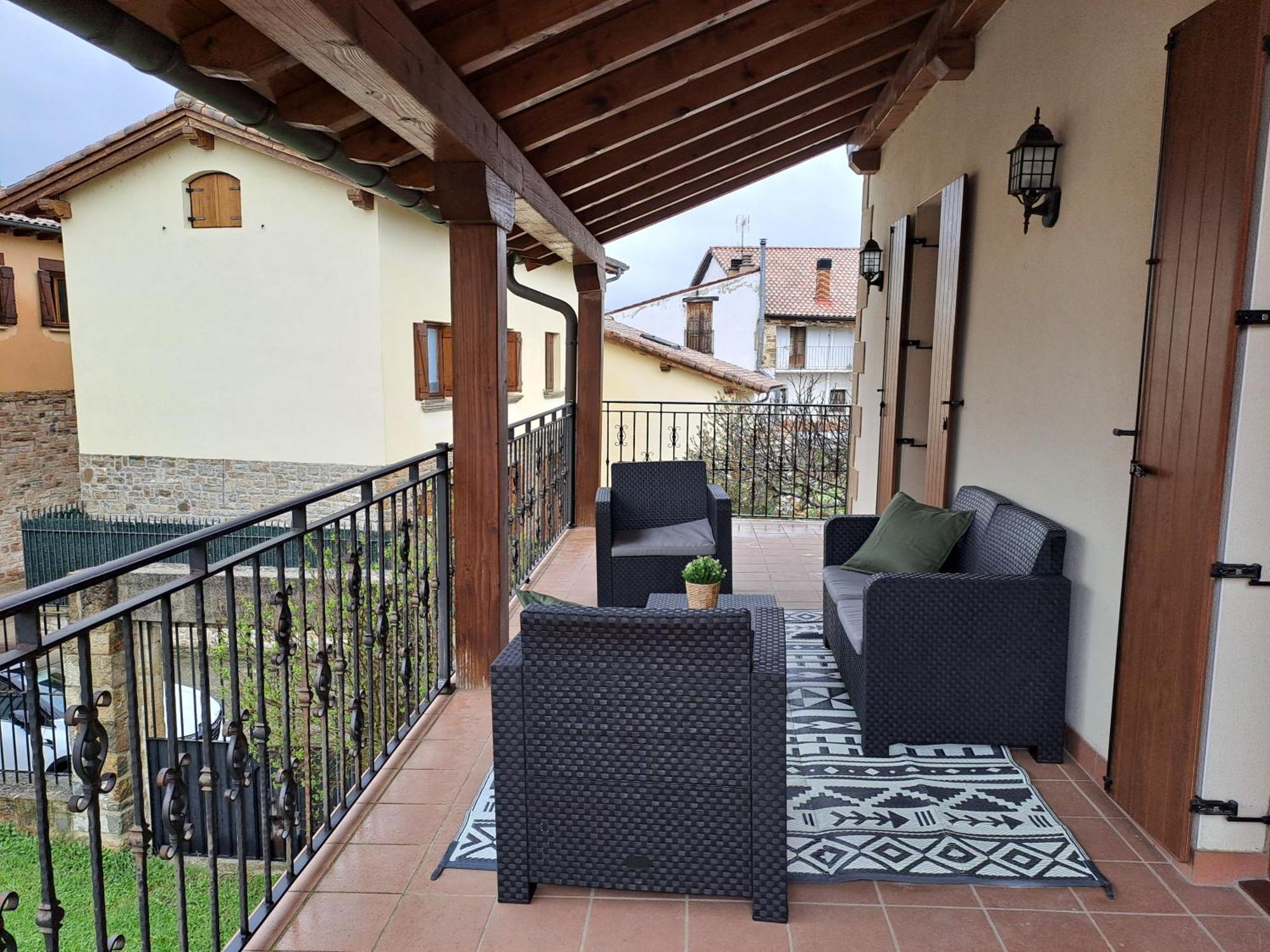 Casa Rural Torreblanca Urroz Eksteriør billede